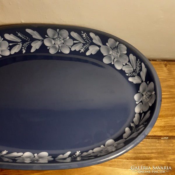 Blue and white Hungarian glazed ceramic steak bowl