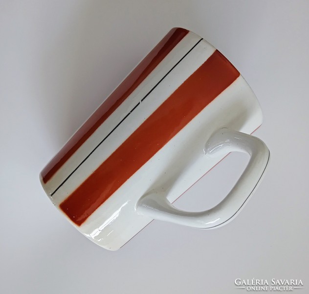 Brown striped granite mug