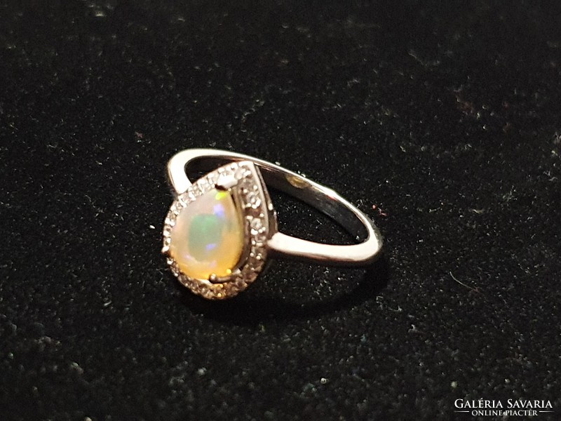 Opal stone silver ring size 7! 2.5Karat! Ethiopia
