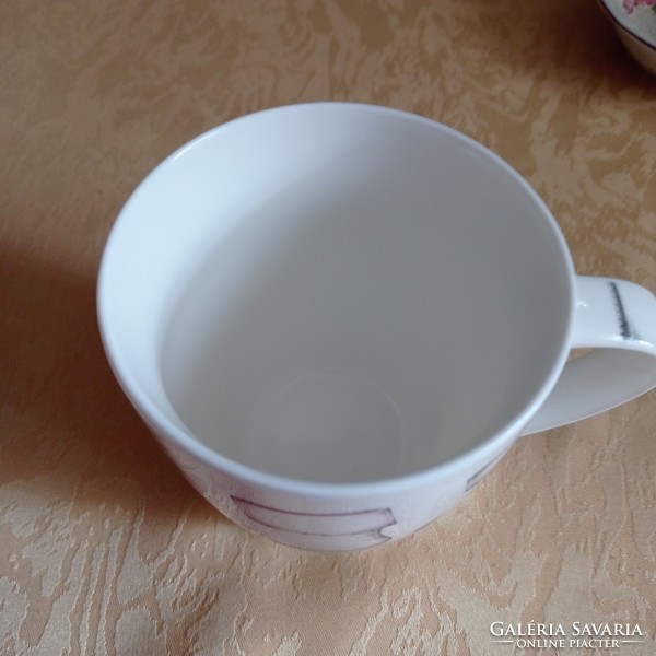Porcelain cup / mug with sock pattern, 5 dl
