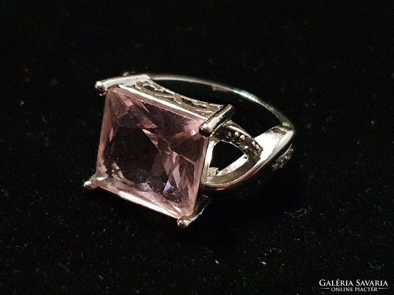 Pink zirconia silver ring size 8! 10Karat!