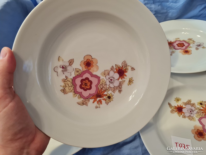 T075 kahla deep plate, the flower is worn in some places, 6 pcs