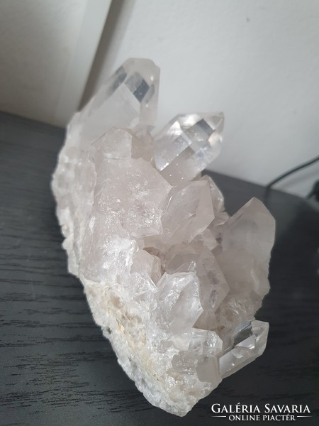 Hegyikristály ásványtelep 1,8 kg