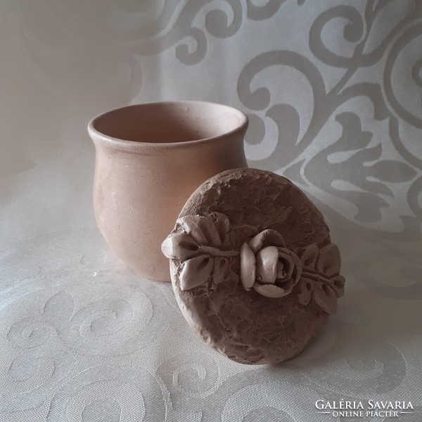 Rosy vintage ceramic container