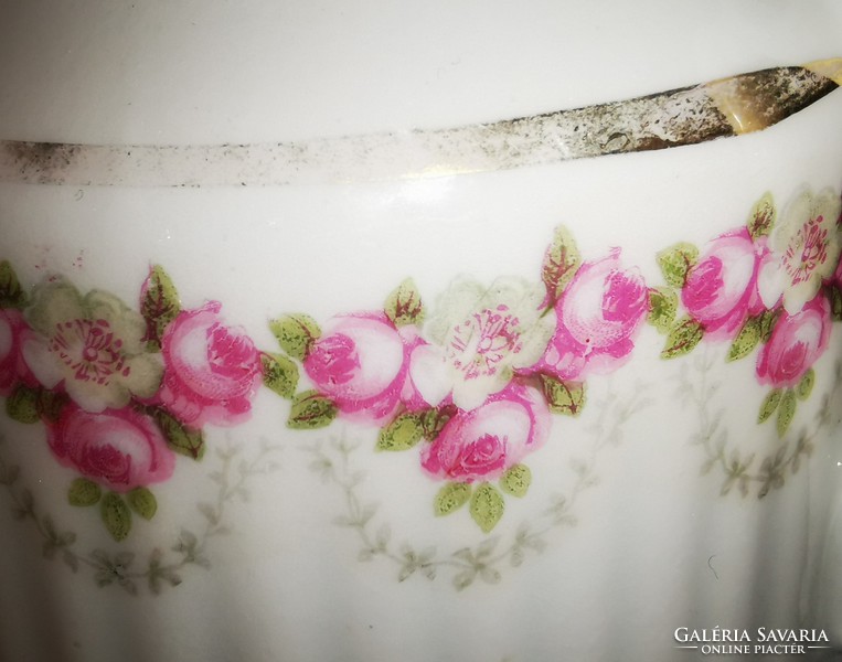 Rózsás porcelán cukortartó az 1900-as évek elejéről, az 1980-as évek végéről.