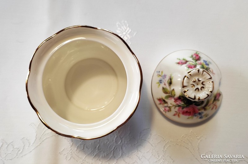 Angol Royal Albert 6 személyes porcelán kávés készlet, 21 db-os: süteményes, tejkiöntő, cukortartó