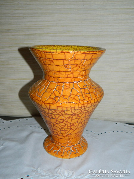 Craftsman cucumber gauze vase