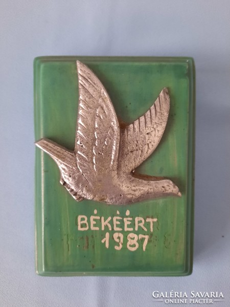 1987 ceramic plaque for peace