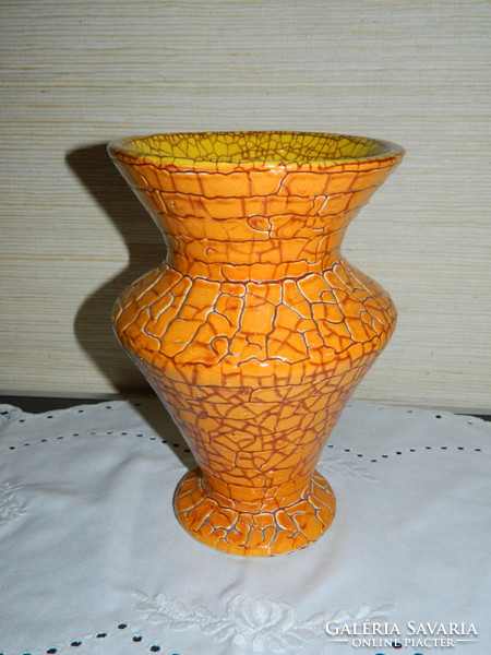 Craftsman cucumber gauze vase