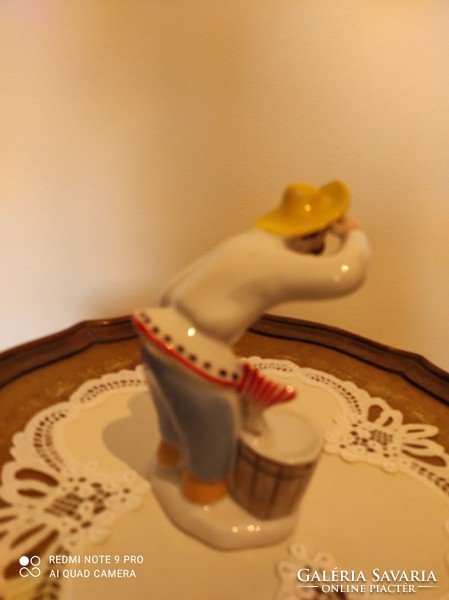 Orosz porcelán figura