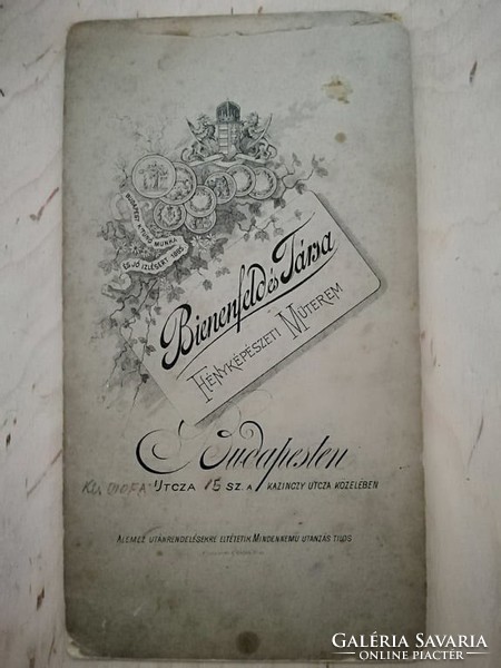 Antique wedding photo from the workshop of Bienenfeld and his partner in the 1900s