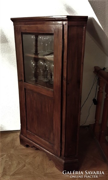 Xix. Century antique Italian corner cabinet