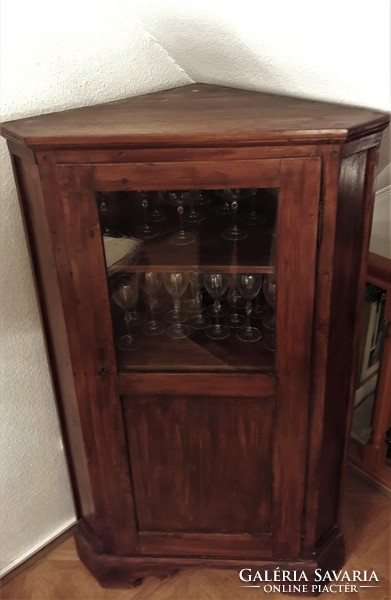 Xix. Century antique Italian corner cabinet