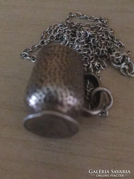 Silver necklace with 