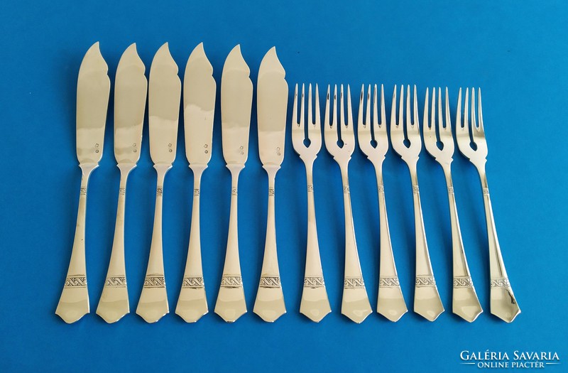 Silver art-deco fish set for 6 people