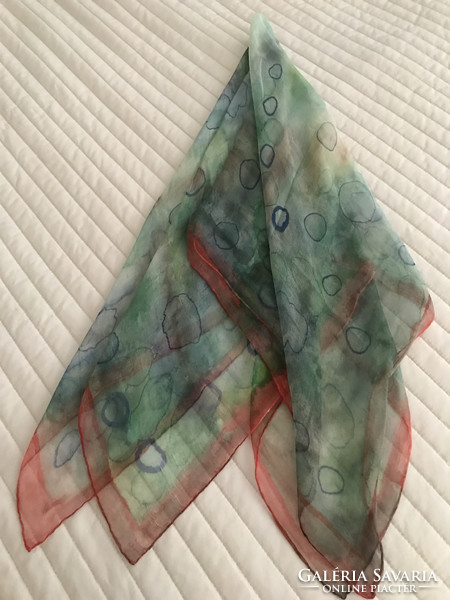 Breathable silk scarf with batik pattern, 88 x 84 cm