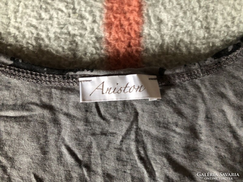 Aniston women's dress top