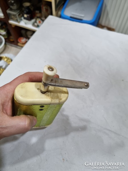 Old grinder