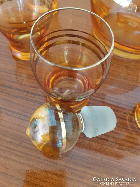Retro csíkos Bohemia üveg italos készlet aranyozott boros dugós üveg pohár 7 db