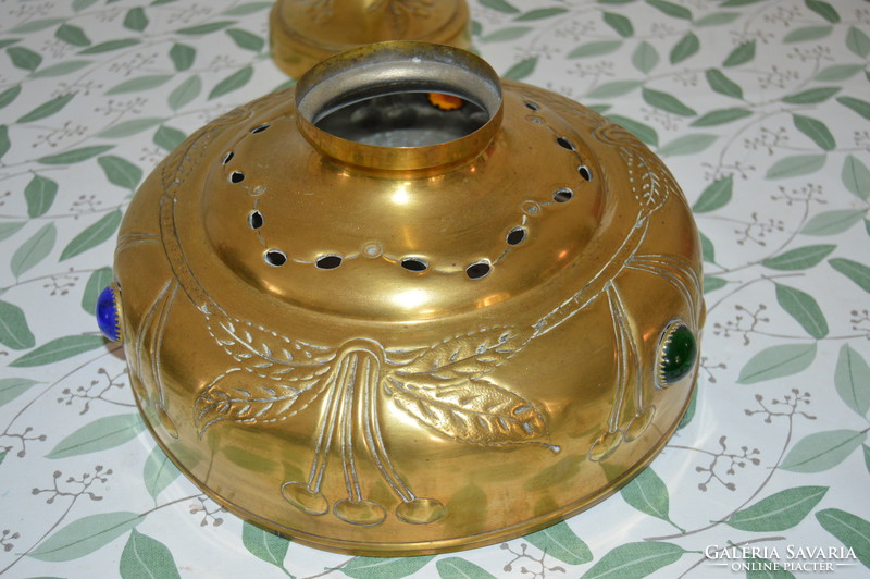 Decorative antique French copper kerosene oil lamp from the 1800s