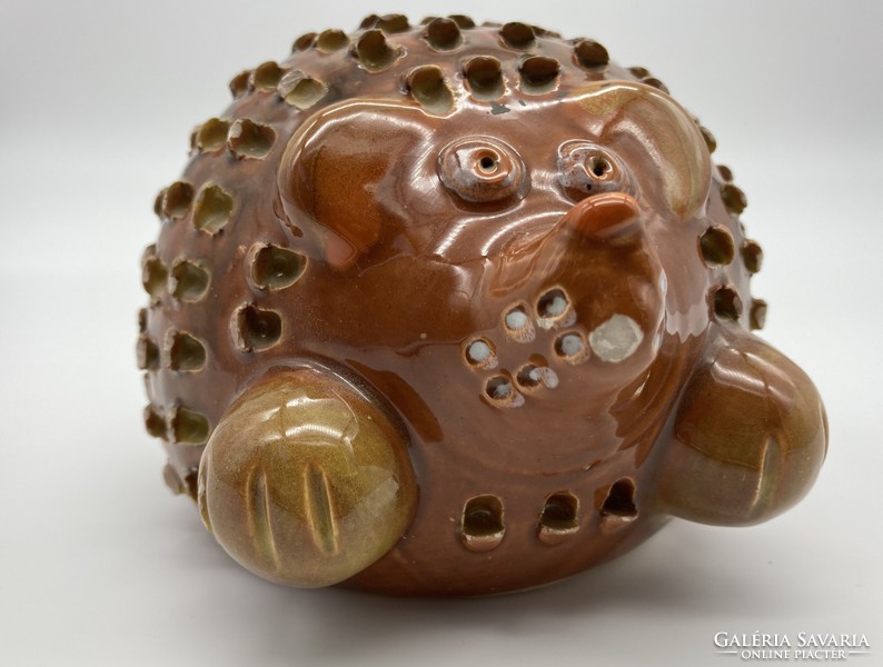 Applied ceramic hedgehog, judged, numbered