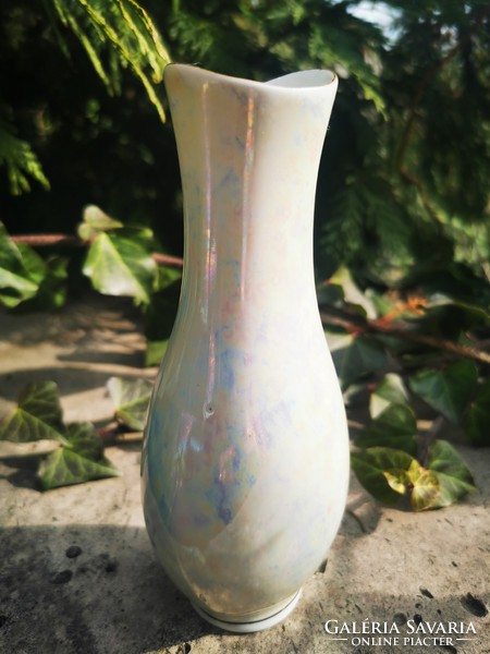 Retro raven house pastel vase