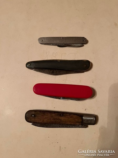 4 old knife pocket knives