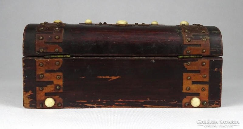 1H612 antique small bone decorated oriental wooden box 7 x 8 x 16 cm