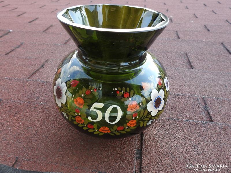 Impact-sized, torn and hand-painted custom glass vase from the xx. 50th Anniversary of the beginning of the century