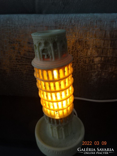 Pisai ferde torony - asztali lámpa, magassága 15 cm. Vanneki! Jókai.