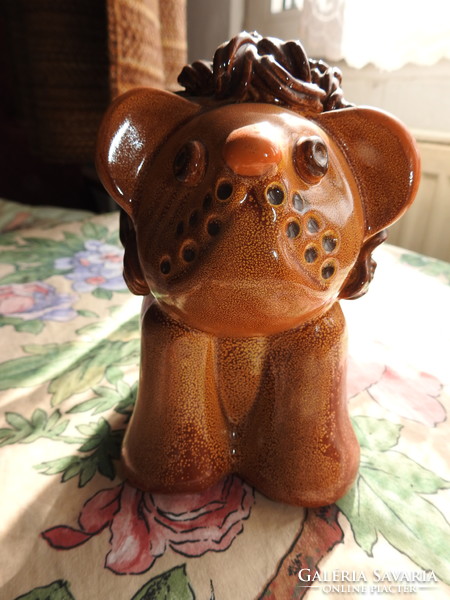 Lion ceramic statue