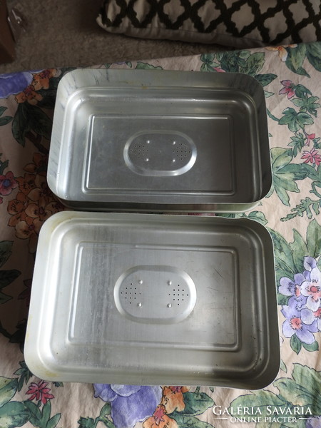 Retro metal crockery box - aluminum dinner transport box