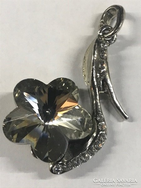 Topanka-shaped pendant with a huge crystal, 6.5 cm long
