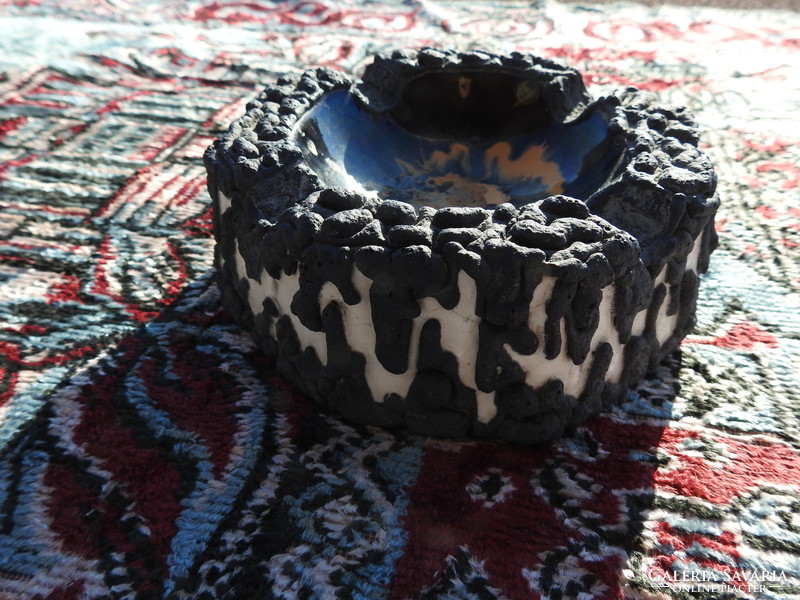 Retro volcano ashtray - king of ceramics