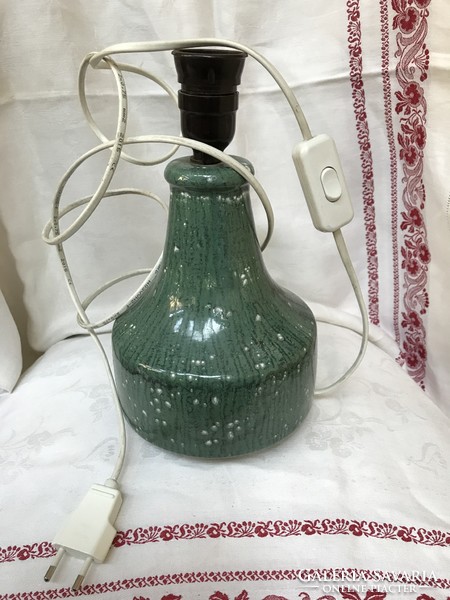 Györgyi Kerezsi: handmade ceramic lamp