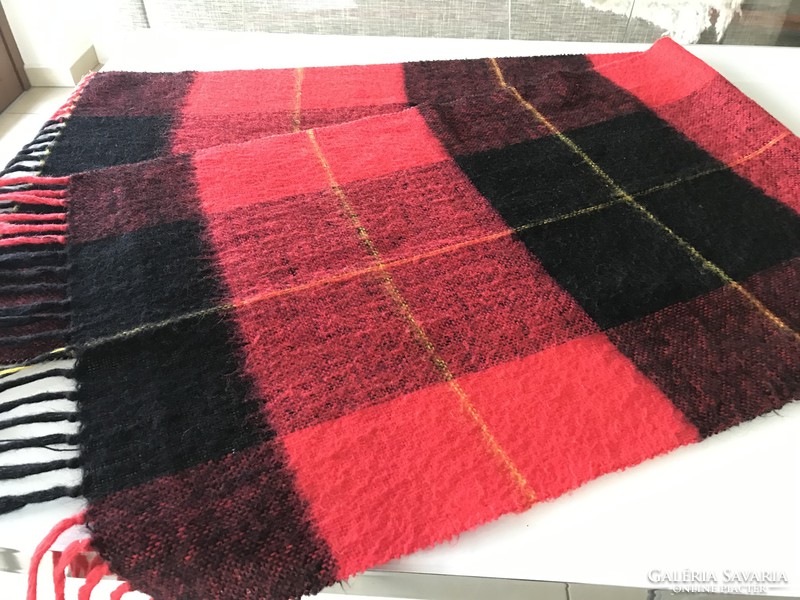 Huge wool scarf from Scotland, 170 x 54 cm, new!
