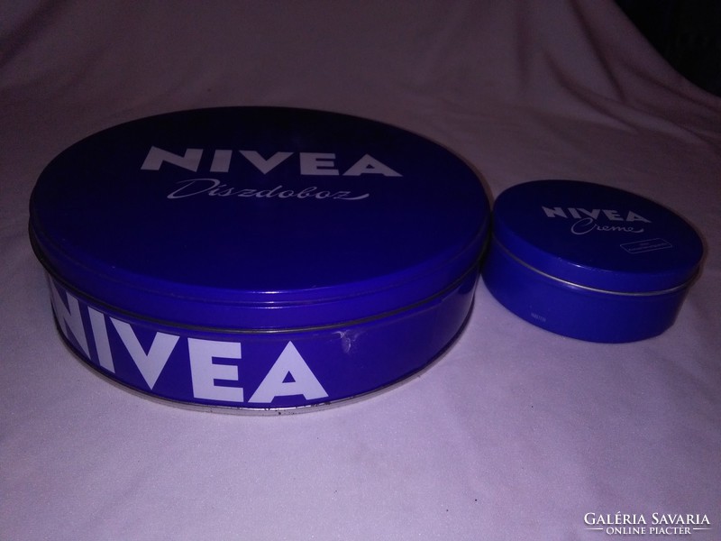 Két darab NIVEA lemez doboz együtt