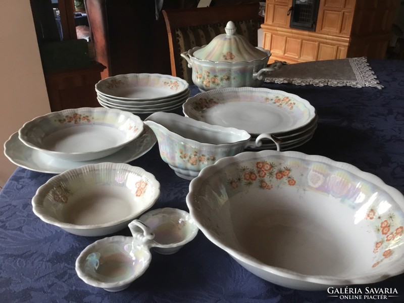 Baroque tableware, iridescent, for 6 people