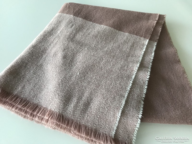 Soft, warm stole for winter cold or snagging, 180 x 72 cm