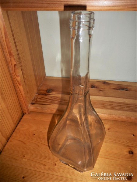 Szép formájú régi likőrös üveg  (32 cm , hibátlan)