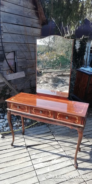 Beautiful inlaid vintage dressing table with mirror