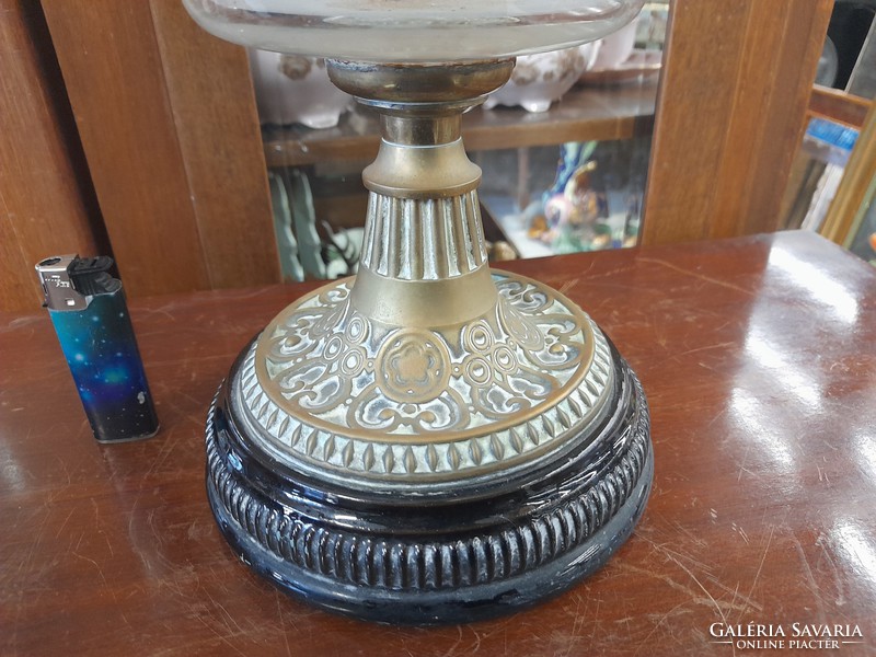 Old double burner glass copper kerosene lamp. 55 Cm.