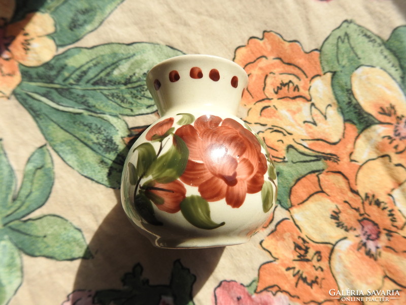 Mini vázák - emlékvázák és kézi festésű váza - Balatonberény - Szoboszló - Balatonfüred