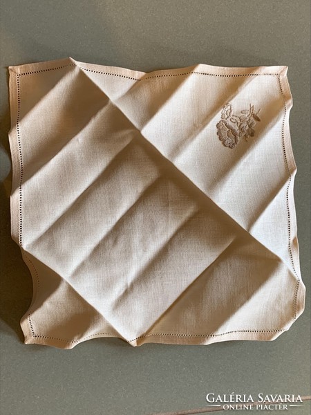 Old embroidered linen napkins, never used, in a box of 6 pcs. Made in ireland