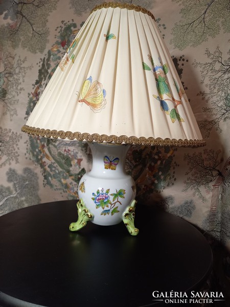 Herend victoria patterned, porcelain lamp