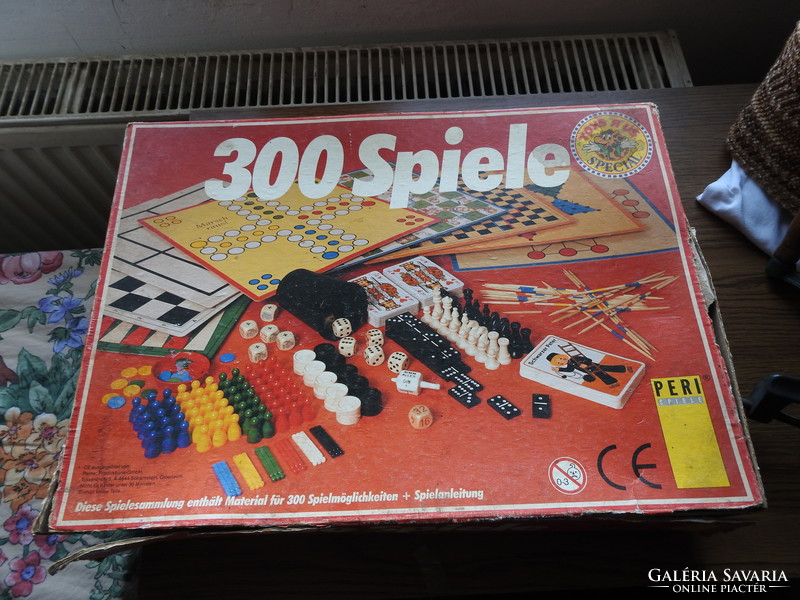 300 Spiele with 8 game boards