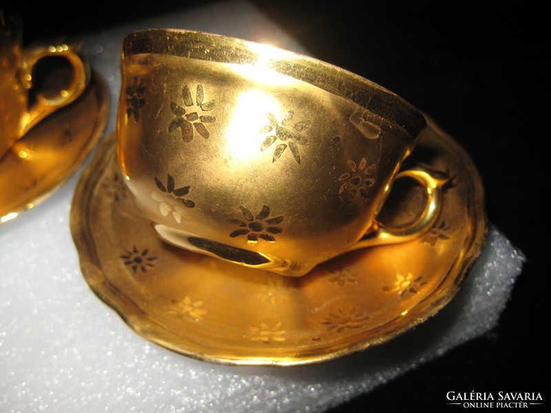 Meisseni  mokkás csészék , Eichwald  kistányéron  , gyönyörű  mély aranyozással