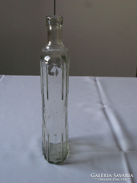 Régi, antik nagy "lapos" üveg. 7 dl-es bordázott, fehér italos palack.