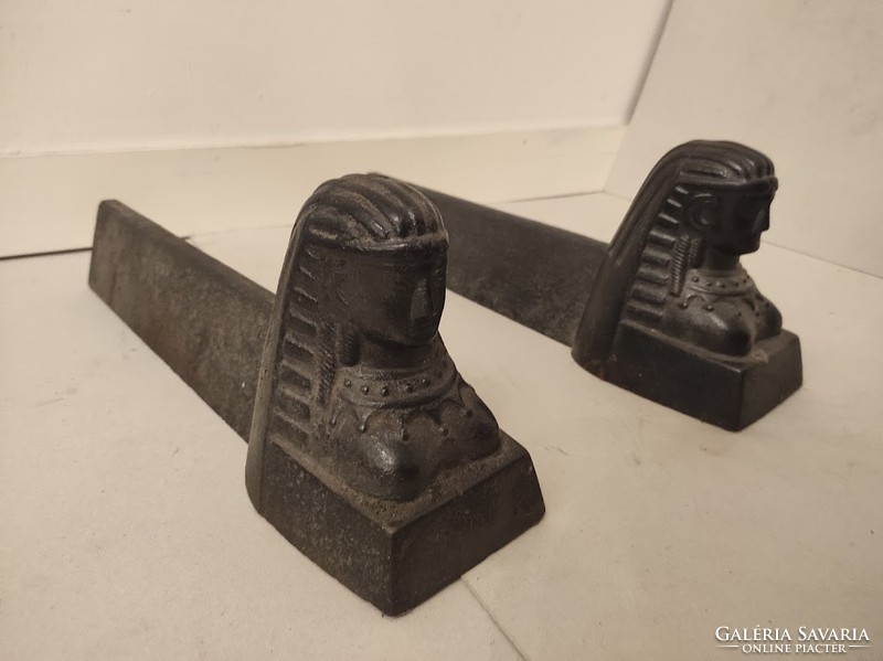 Antik kályha kandalló kandallóba való nehéz öntött vas szfinx tűzkutya pár 913. 4932