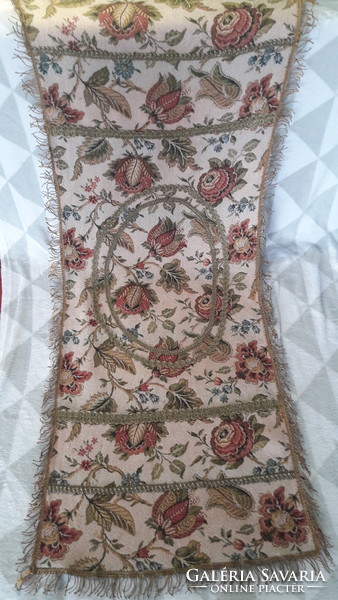 Large patterned old tapestry tablecloth 1. (M2310)